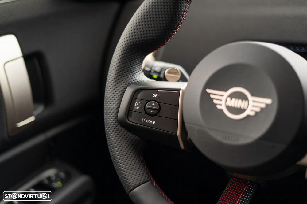 MINI Countryman SE JCW XL - 13