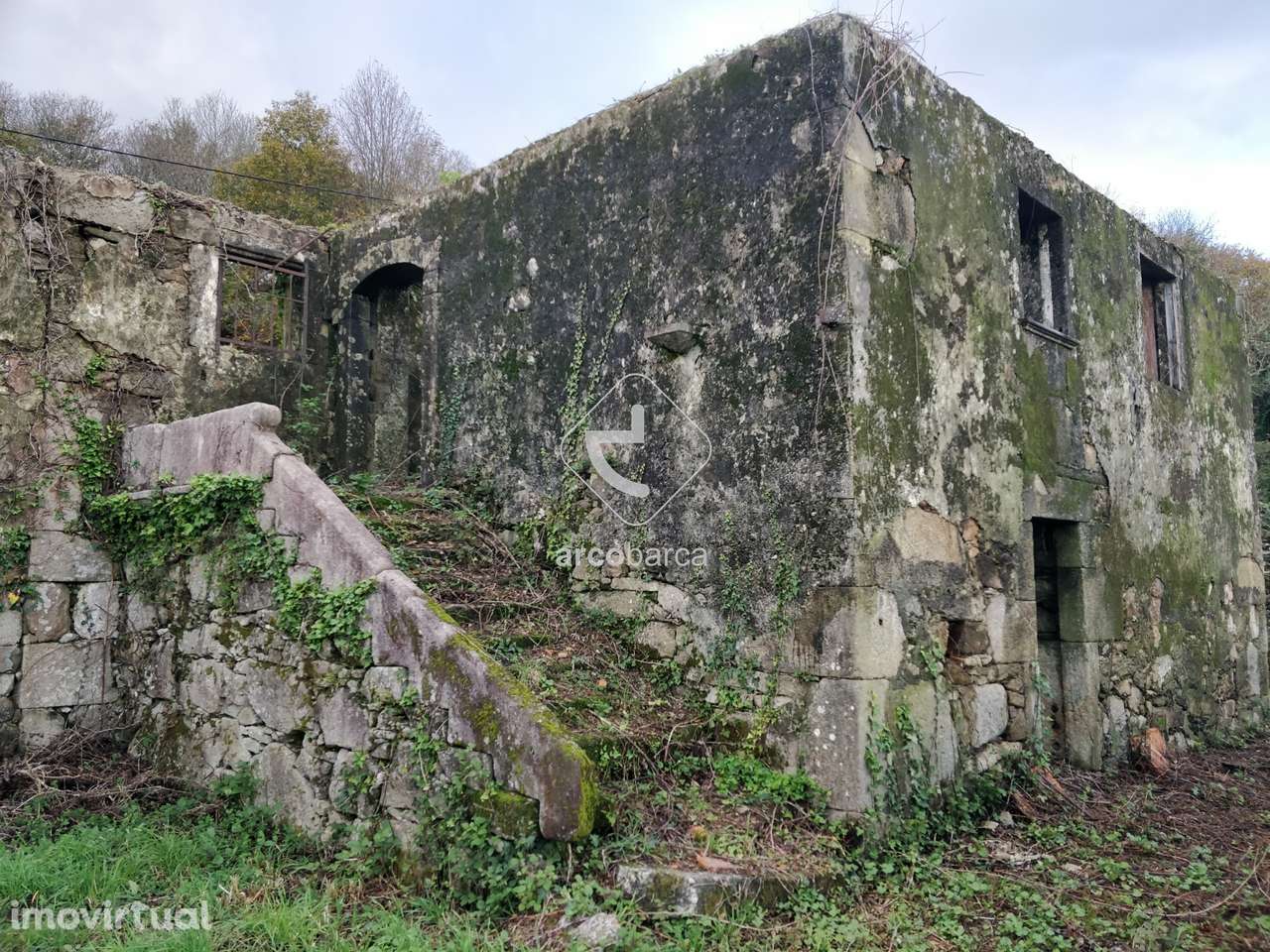 Ruína para restaurar,  280m2 brutos de construção e 1940m2 de terreno - Grande imagem: 3/28