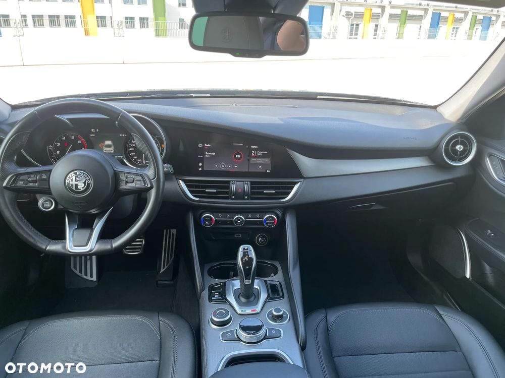 Alfa Romeo Giulia 2.0 Turbo Sprint - 25
