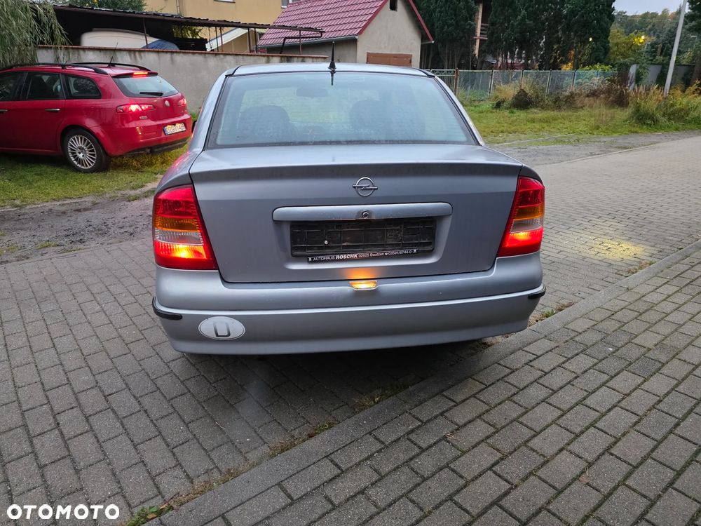 Opel Astra II 1.8 Elegance - 7