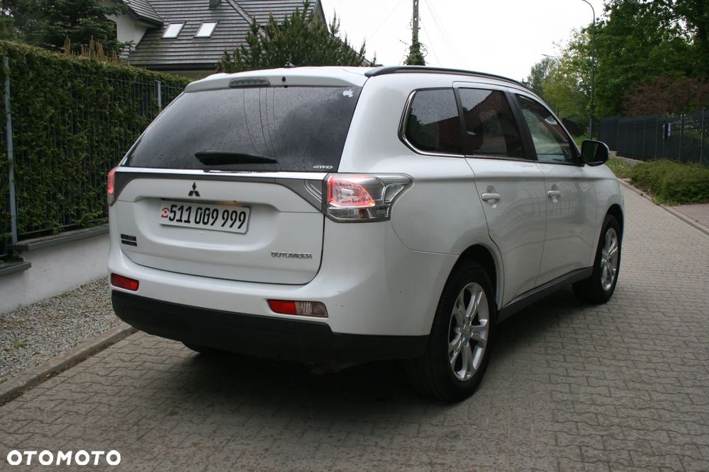 Mitsubishi Outlander 2.2 DID Intense - 7