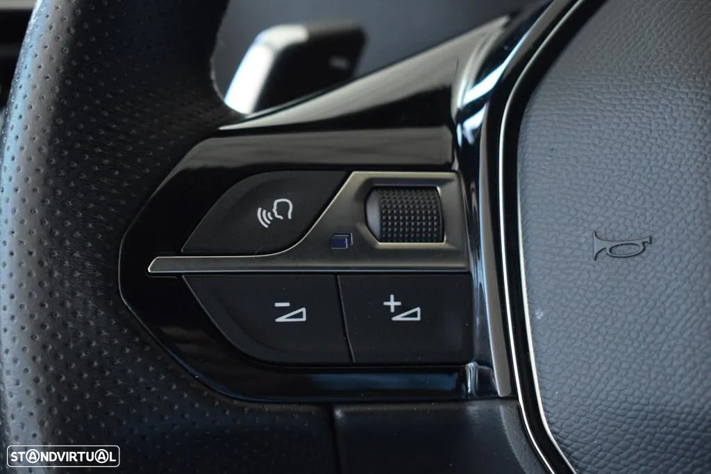 Peugeot 3008 1.6 Hybrid4 GT e-EAT8 - 15