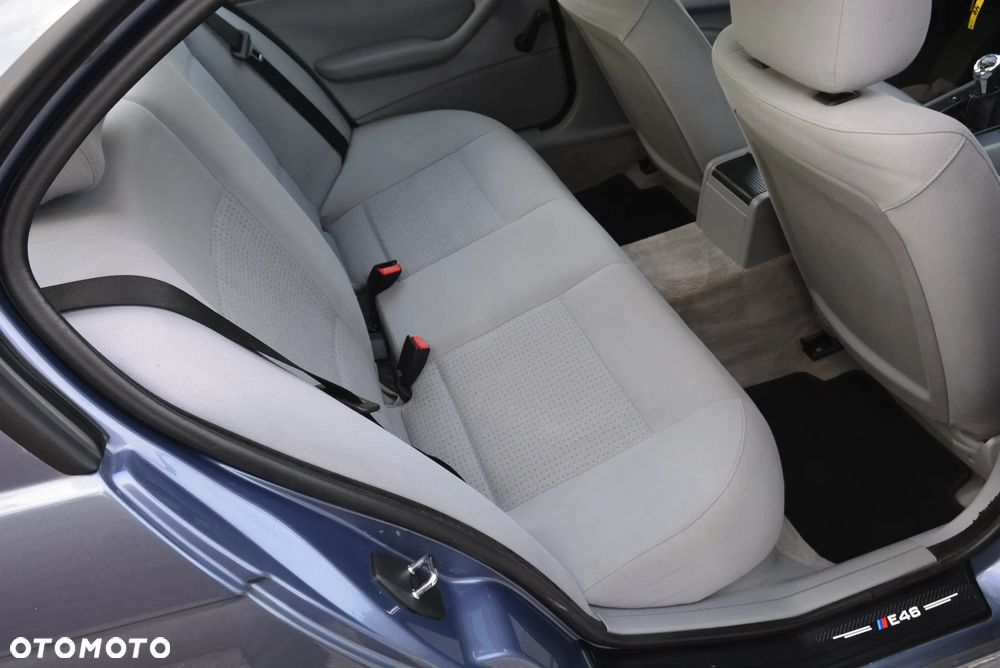 BMW Seria 3 316i Edition Exclusive - 25