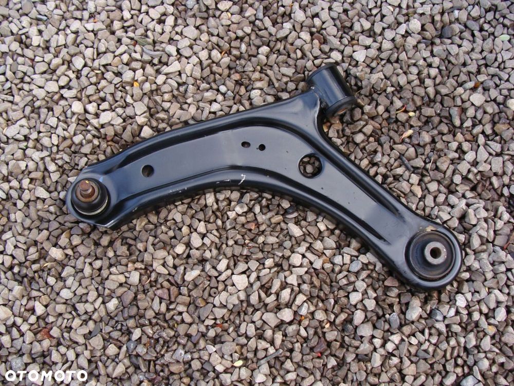 wahacz lewy suzuki vitara iii 2022r - 1