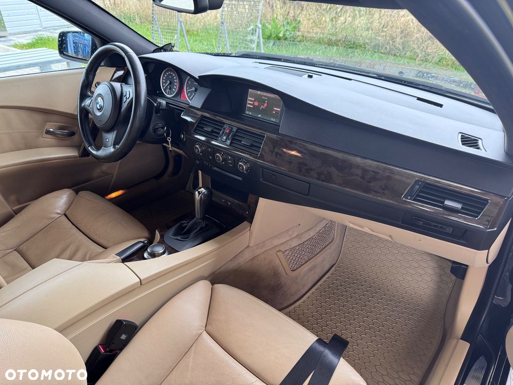 BMW Seria 5 530xi - 19