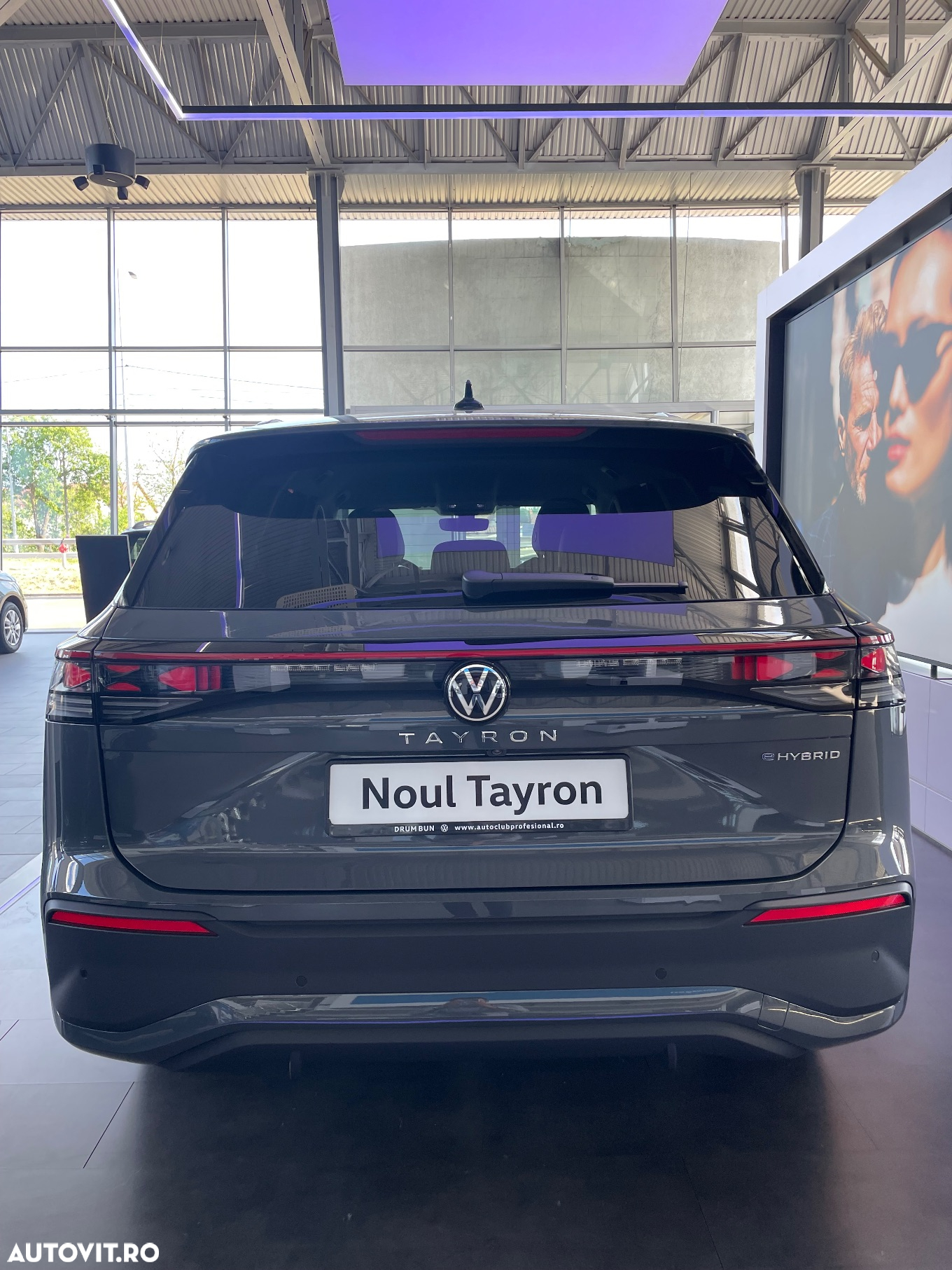 Volkswagen Tayron 1.5 TSI DSG PHEV Life - 6