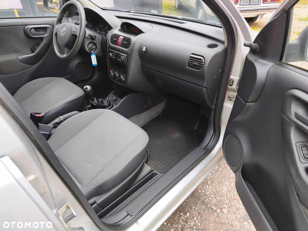 Opel Corsa 1.2 16V Enjoy - 5