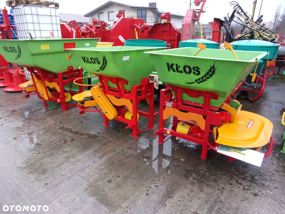 Inny Rozsiewacz nawozów i wapna, taśmowy jedno i dwu tarczowy Kłos, Motyl 300, 400, 600, 800 1000 litrów, Rozsiewacz nawozów dwutarczowy ABRA2 - MAXI, Semior, Unior, Unior2, Mini, Mini2, Rozsiewacz dwutarczowy DEX-WAL (Lift, Tornado duo Turbo), Rozsiewacz nawozów Pronar  FD1-M05 - 12