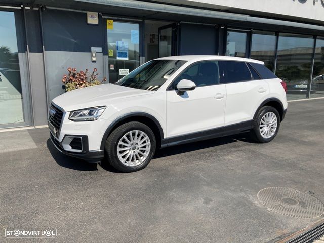 Audi Q2 30 TFSI Design - 4