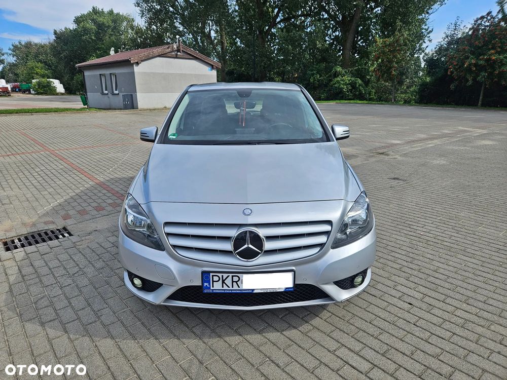 Mercedes-Benz Klasa B 180 (BlueEFFICIENCY) - 16