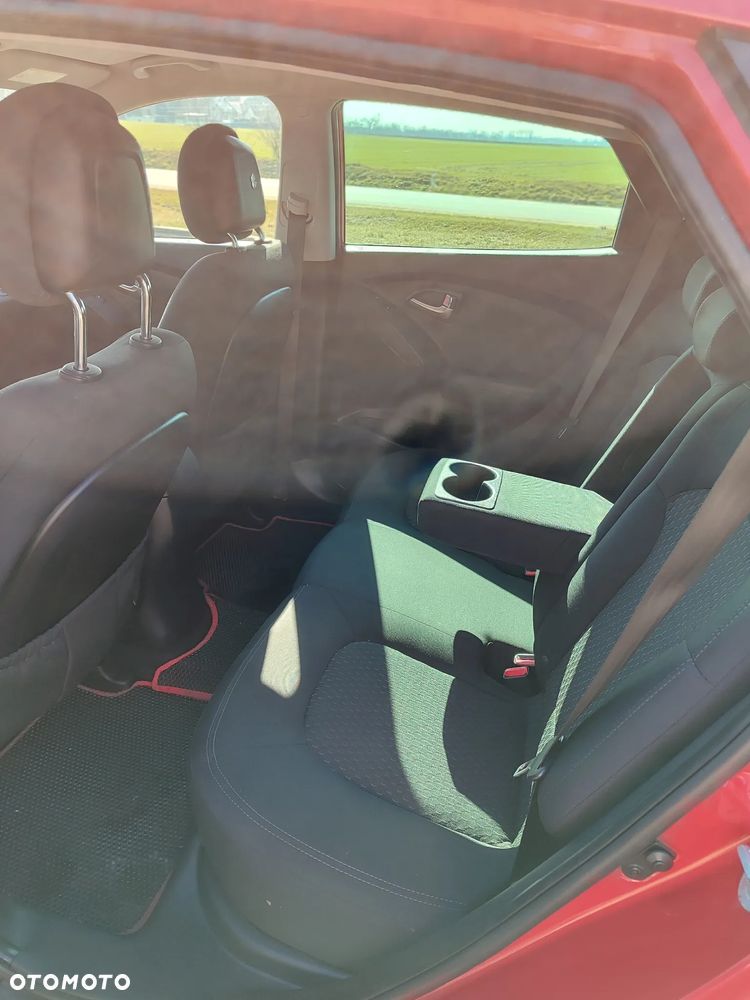 Hyundai ix35 1.6 GDI Comfort 2WD - 14