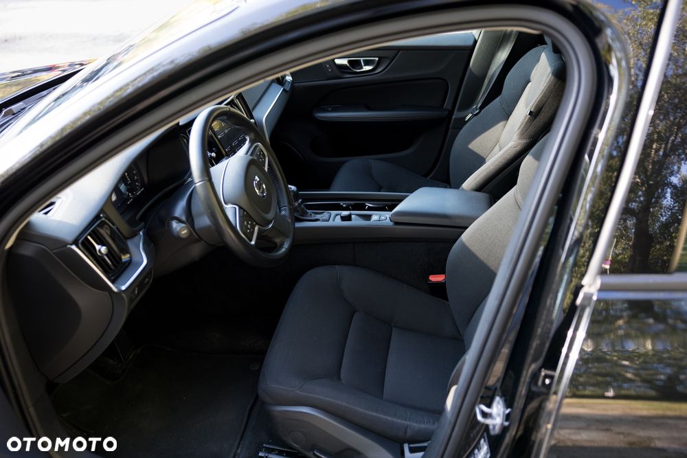 Volvo V60 2019 photo 5