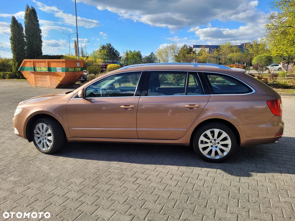 Skoda Superb 2.0 TDI Ambition DSG - 3