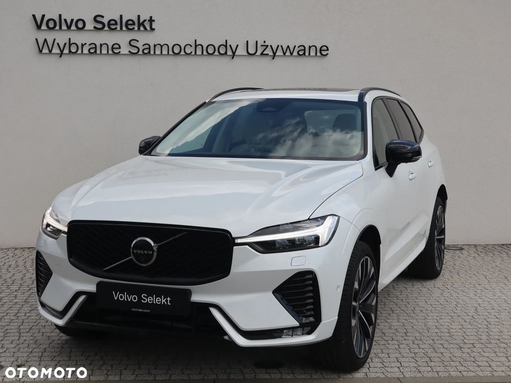 Volvo XC 60 B5 B AWD Ultra Dark - 2
