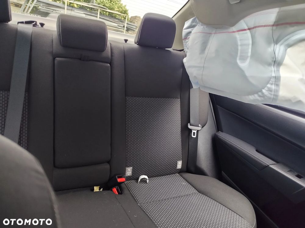 Toyota Corolla 1.6 Premium - 5