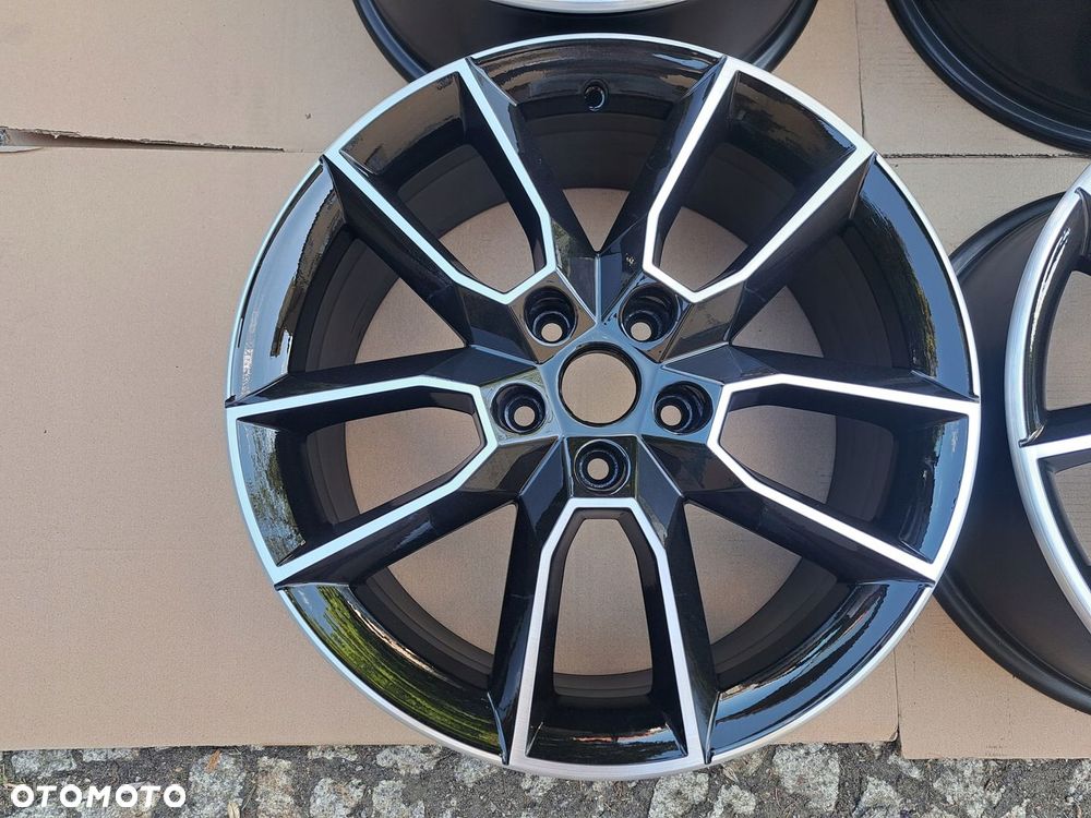 Oryg. Skoda Octavia RS 18 5E0 18 BiColour - 1