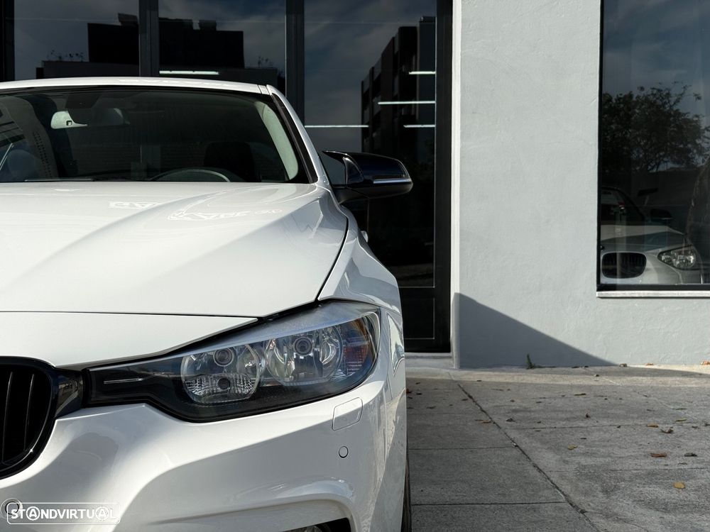 BMW 318 d Auto Pack M - 12