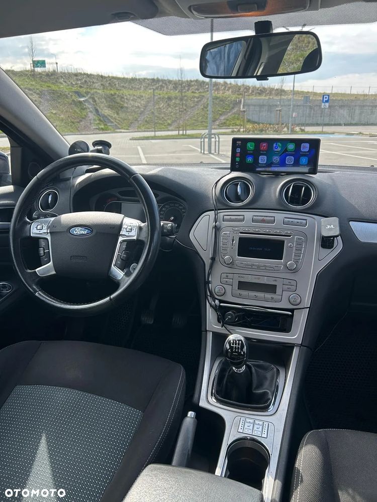 Ford Mondeo 2.0 TDCi ECOnetic Ambiente - 2