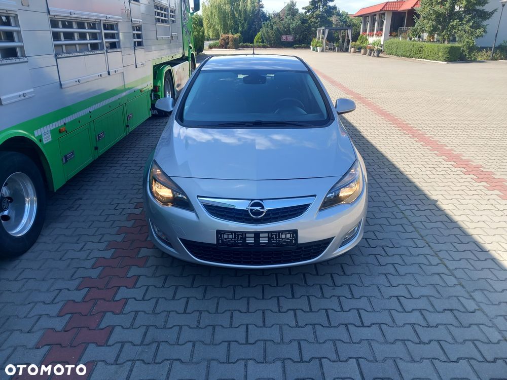 Opel Astra 1.4 T Sport - 17