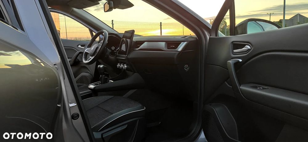 Renault Captur TCe 100 BUSINESS EDITION - 25