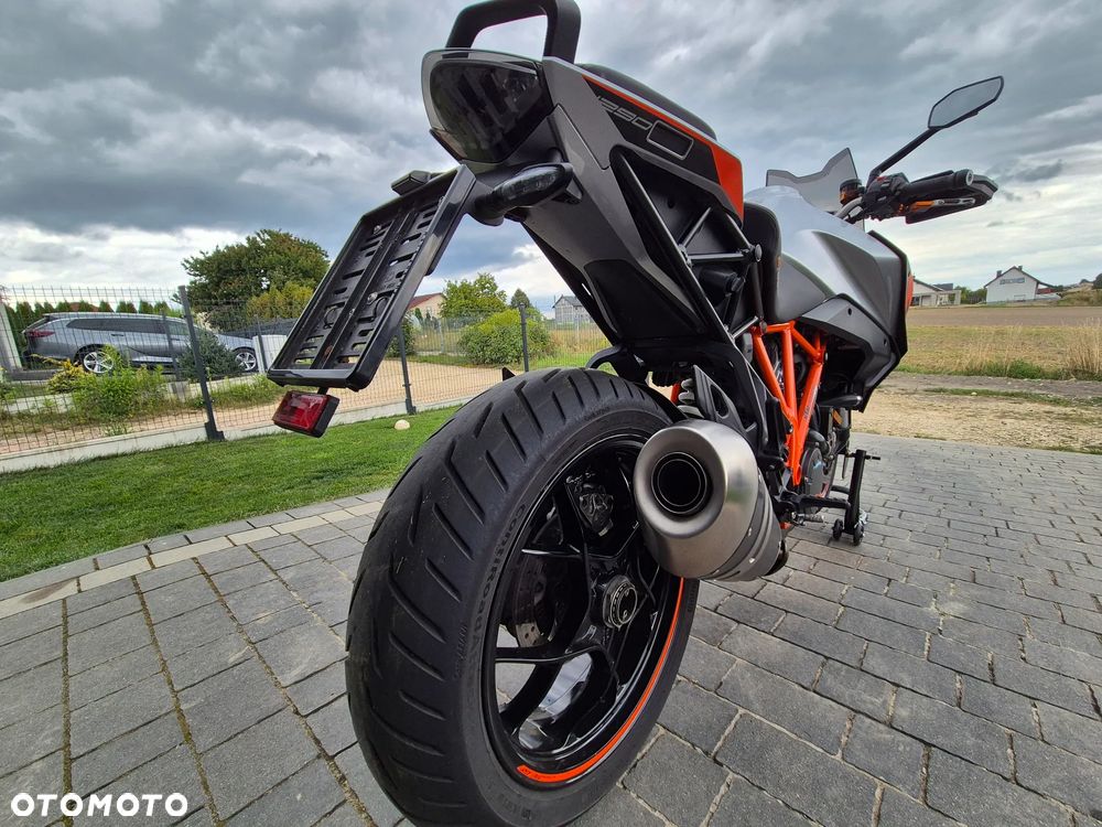 KTM Super Duke - 11