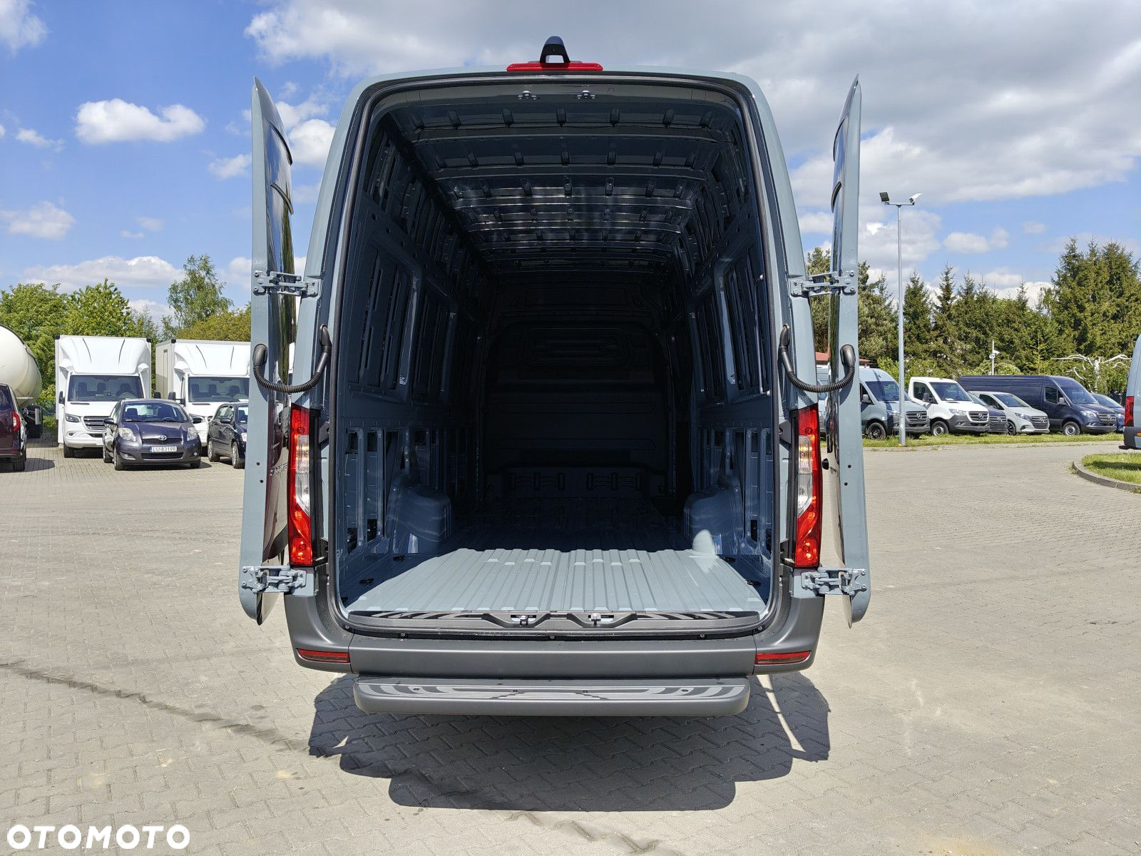 Mercedes-Benz Sprinter 317 CDI KA OM654 - 7