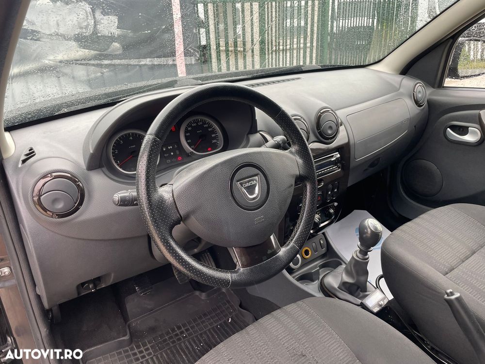 Dacia Duster 1.5 dCi 4x4 Laureate - 12