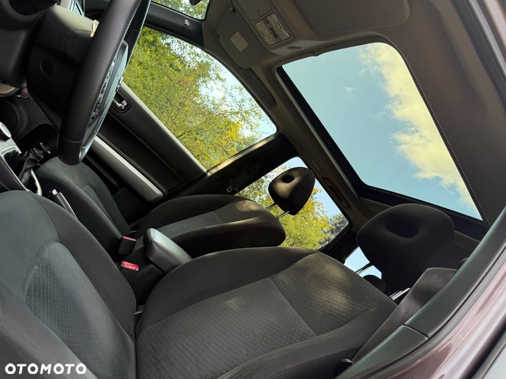 Nissan X-Trail 2.0 dCi XE - 12
