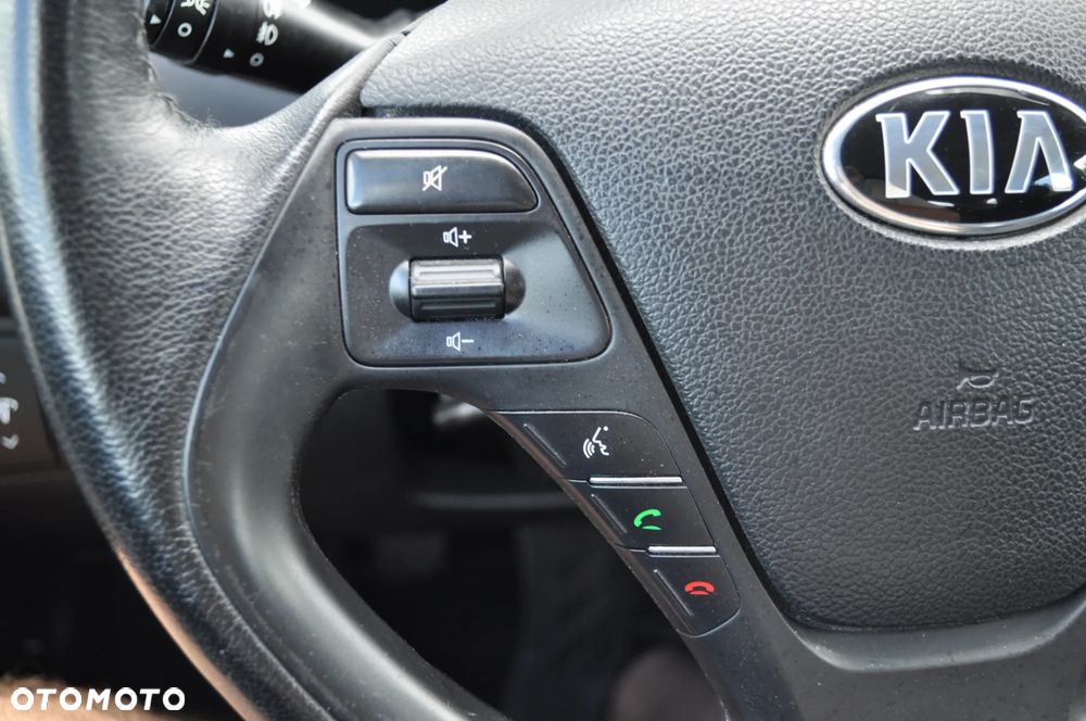 Kia Ceed - 24