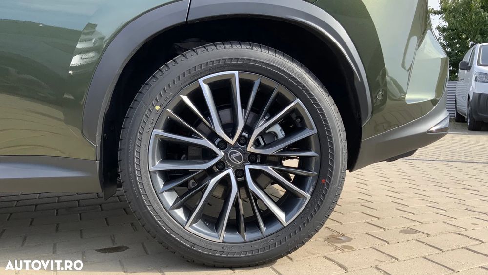 Lexus Seria NX 450h+ AWD CVT PHEV Luxury - 34
