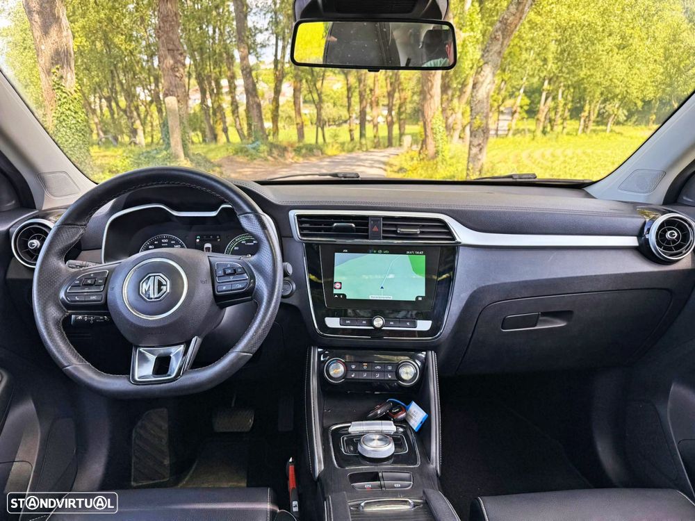 MG ZS EV 44.5 kWh Luxury - 12