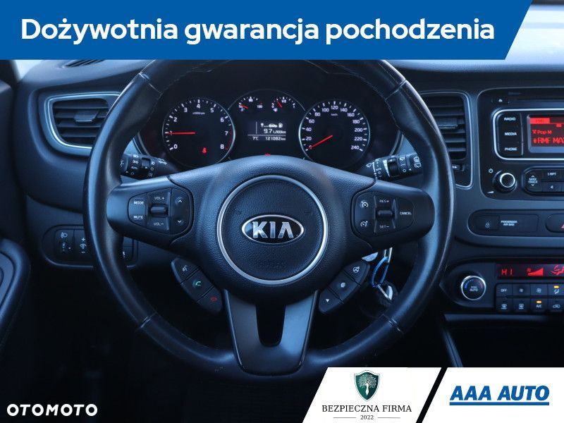 Kia Carens - 21