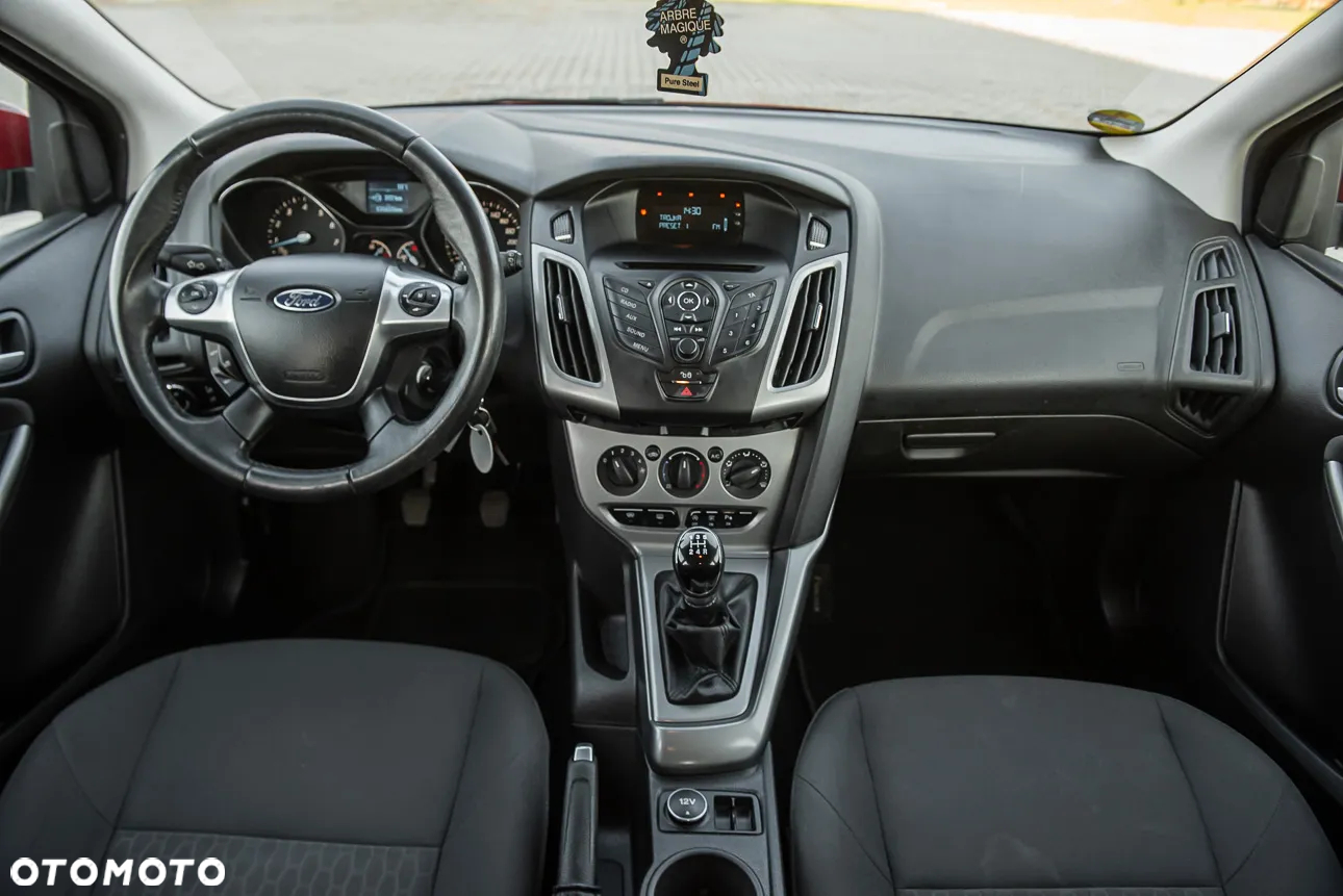 Ford Focus - 24