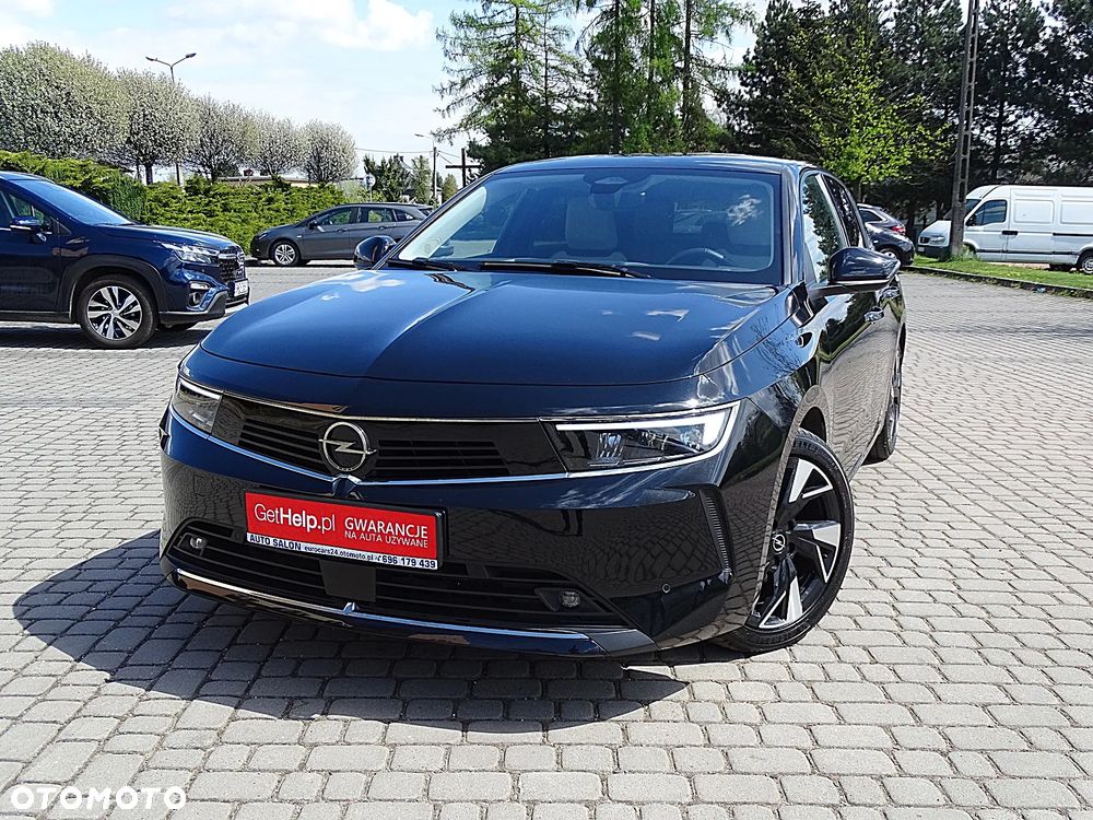 Opel Astra 1.2 Turbo GS - 24