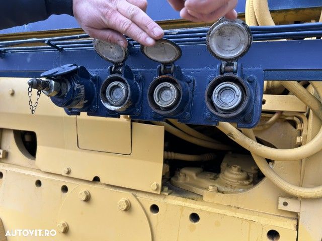 Komatsu D85P-18 - 18