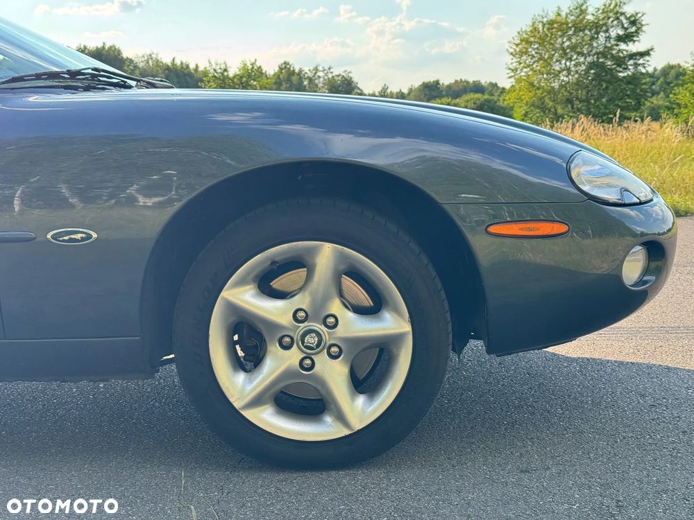 Jaguar XK8 - 22