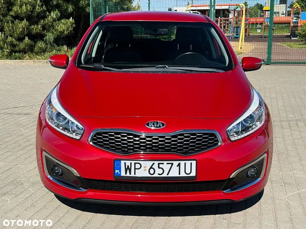 Kia Ceed 1.4 L - 3