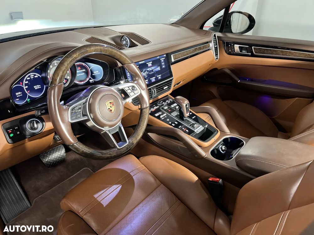 Porsche Cayenne Tiptronic S - 10