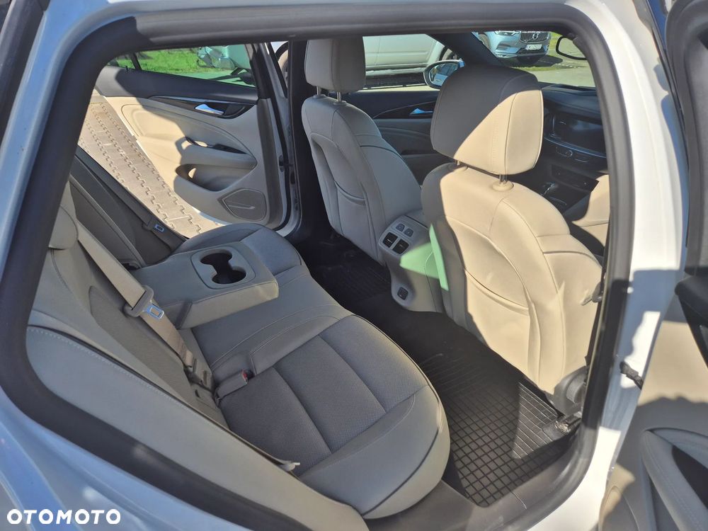 Opel Insignia - 8