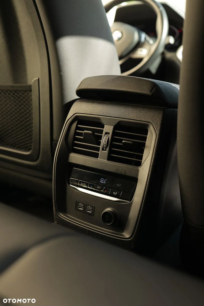 BMW Seria 3 320i GPF Sport Line - 10