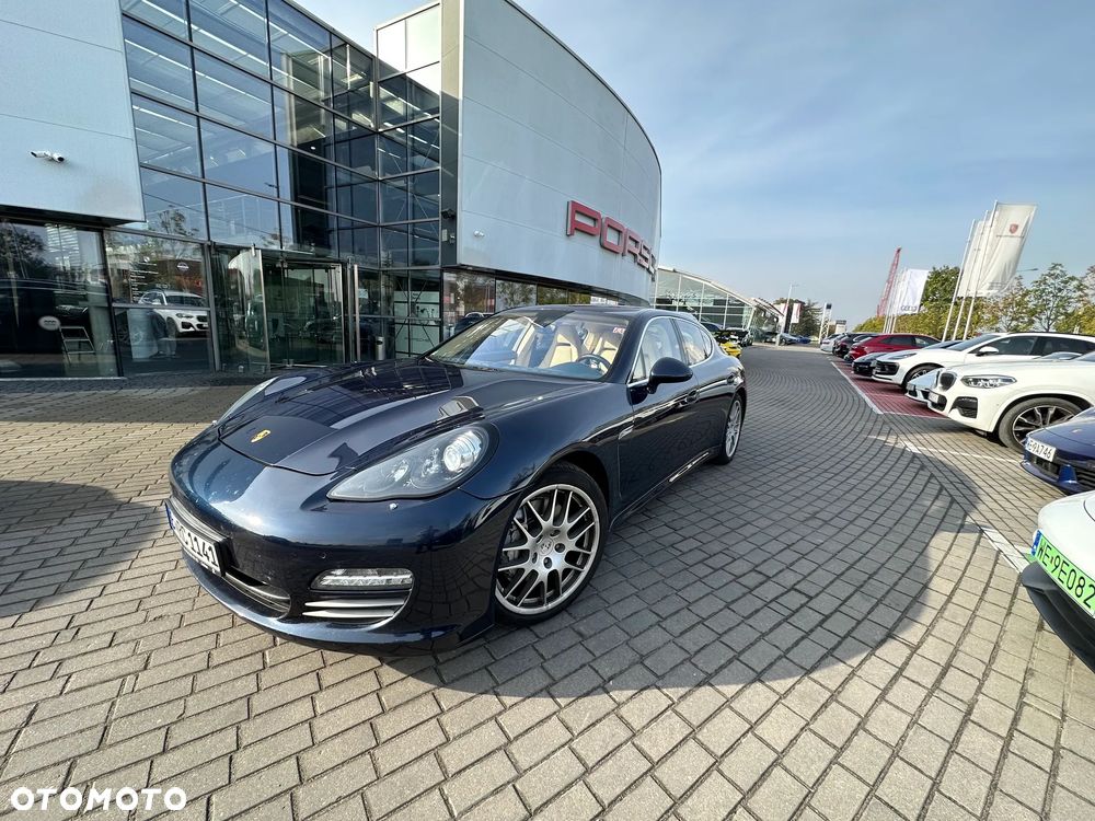 Porsche Panamera 4S - 8