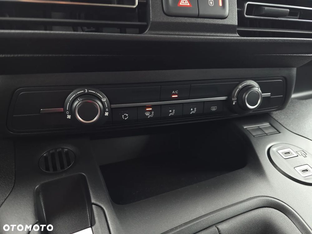 Toyota Proace City Verso 1.5 D-4D Business - 22