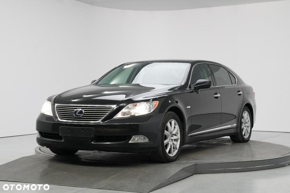 Lexus LS - 2
