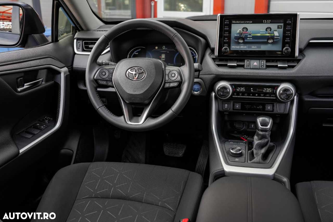 Toyota RAV4 - 15