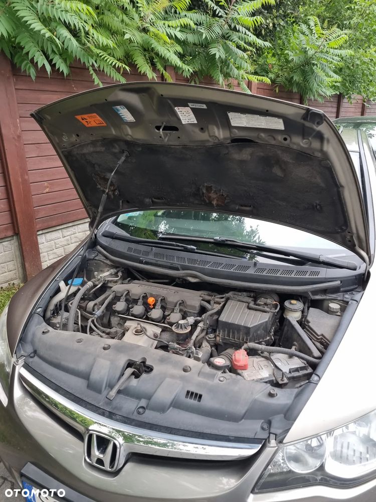 Honda Civic 1.8 Executive - 33