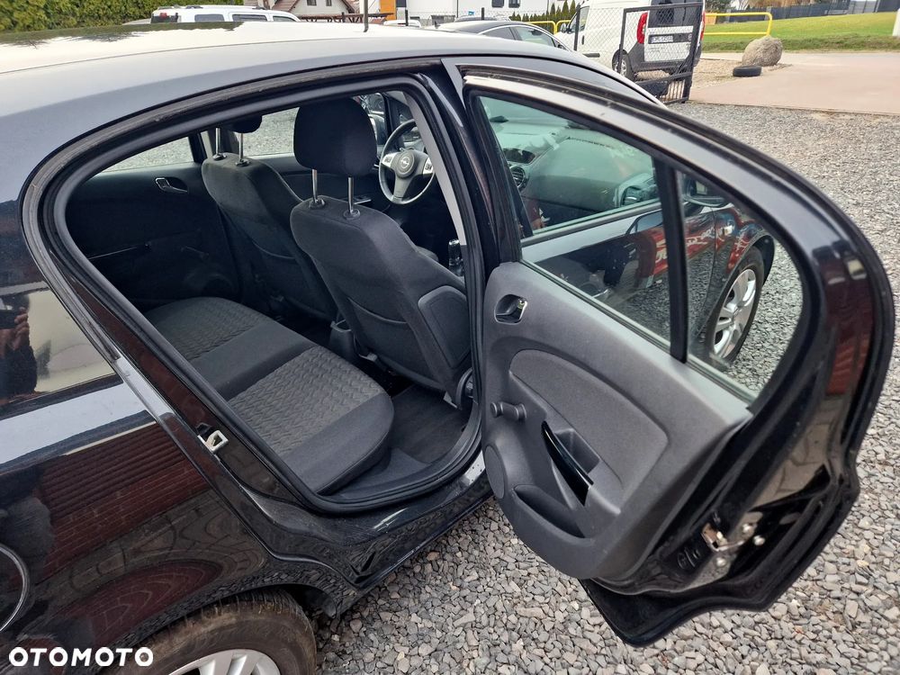 Opel Corsa 1.2 16V Cosmo - 32