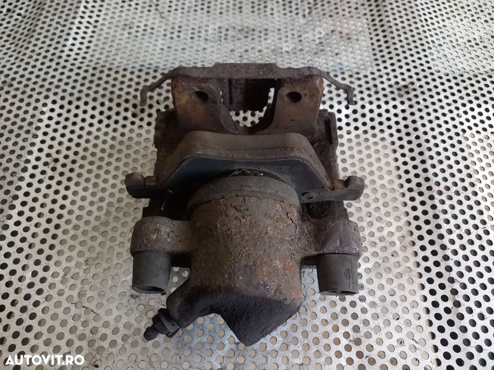 Etrier Fata Bmw E90 E91 E87 E81 E82 Stanga - Dezmembrez Bmw - Dezmembrari Arad - 2