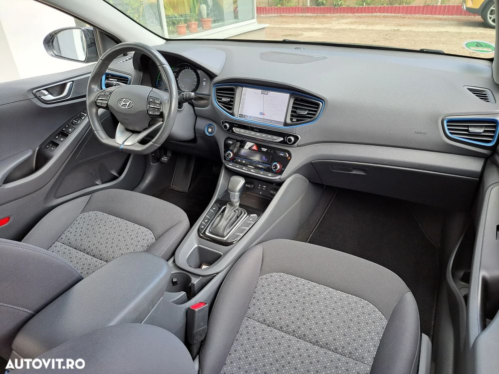 Hyundai IONIQ - 26