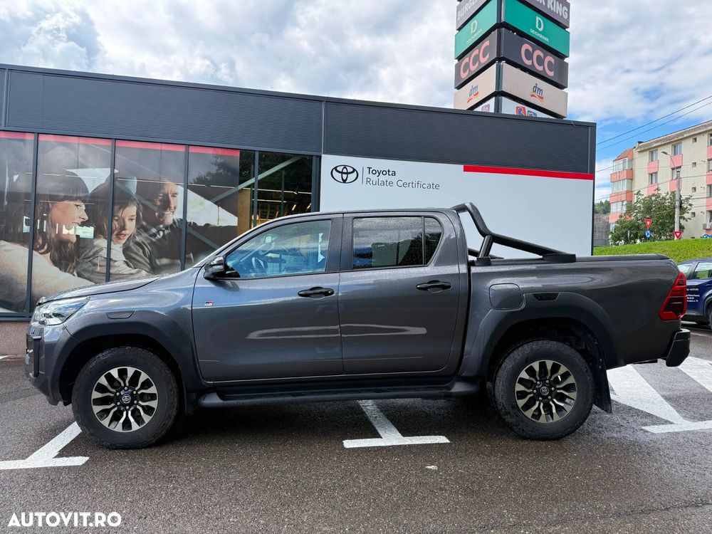 Toyota Hilux 2.8D 204CP 4x4 Double Cab AT GR Sport - 3