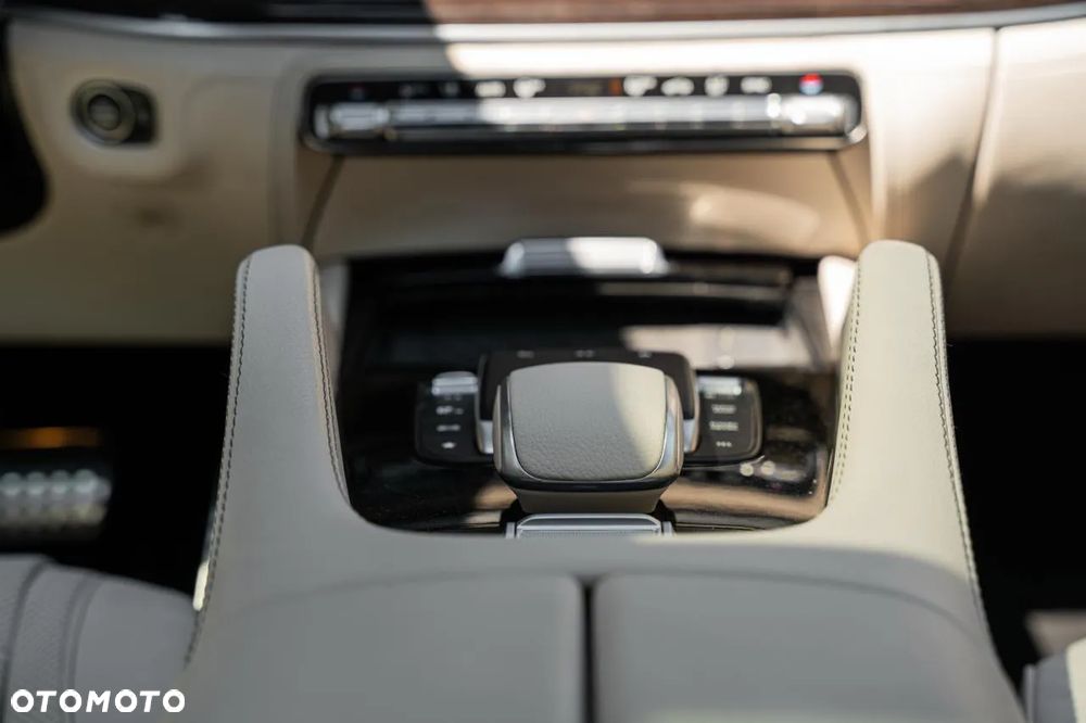 Mercedes-Benz GLS - 26